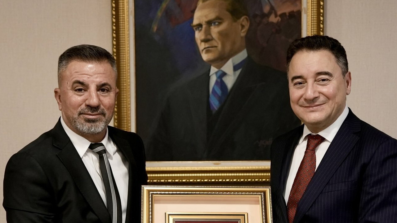 babacan-sereflikochisarlilar-dernegini-agirladi-Mt4Sj2ke.jpg