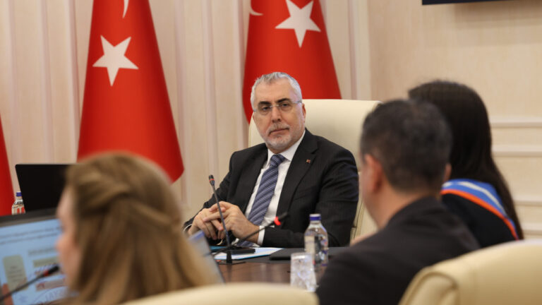 bakan-isikhandan-yapay-zeka-aciklamasi-jBO5e3tA.jpg