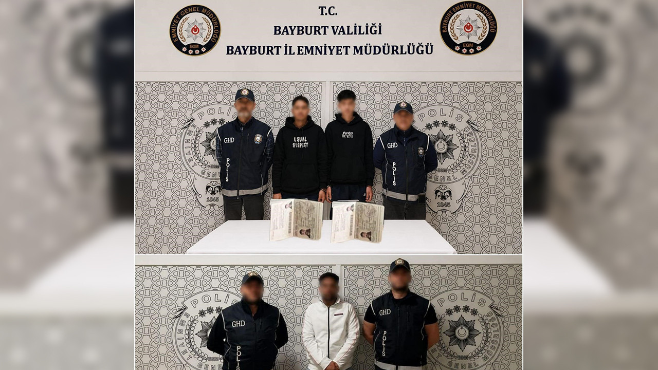 bayburtta-5-duzensiz-gocmen-yakalandi-3-sahte-pasaport-cikti-NR84A1Vz.jpg