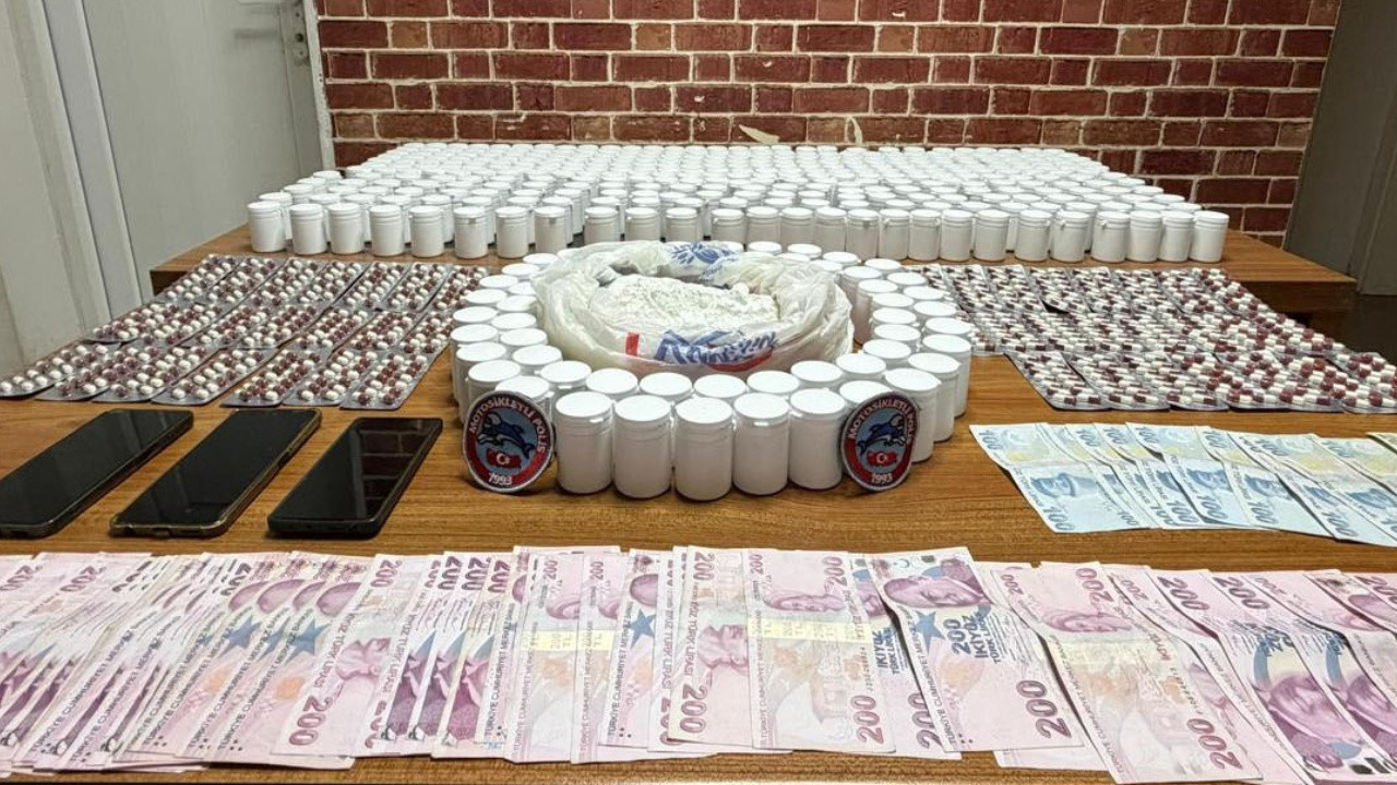 beyoglunda-zehir-tacirlerine-operasyon-TuWZcOpF.jpg