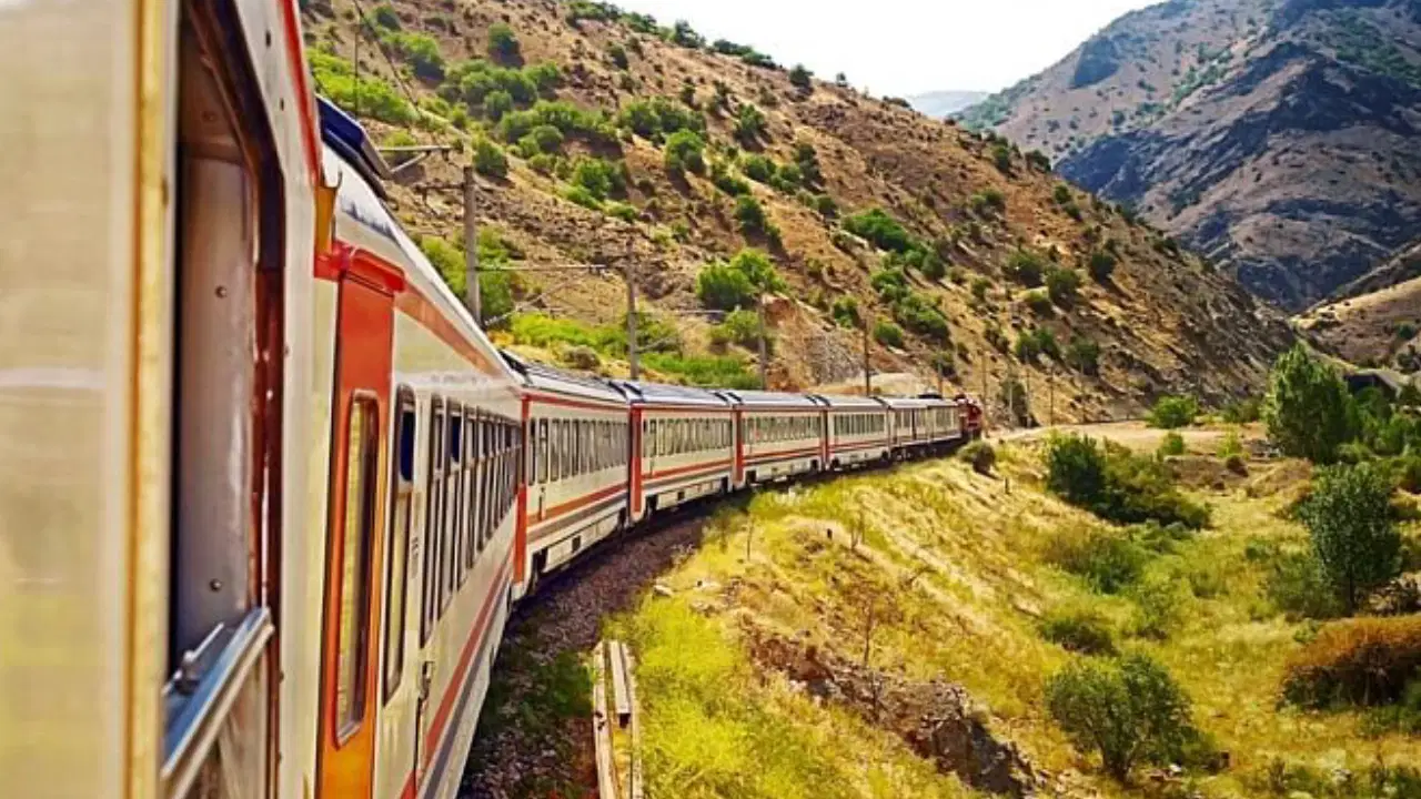 bilet-fiyatlari-uctu-karsta-yurttas-rotayi-dogu-ekspresine-cevirdi-qUCh7hOe.jpg