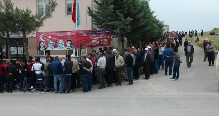 bu-kadar-mi-dardasiniz-vhxPYR2q.jpg
