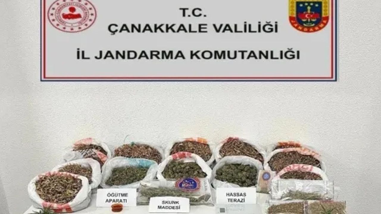 canakkalede-evini-uyusturucu-laboratuvarina-cevirmisti-jandarmadan-nefes-kesen-operasyon-QKQUpKAF.jpg