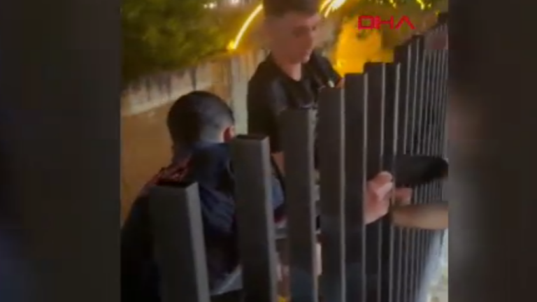 cep-telefonunu-kurtarmak-icin-atladi-derede-mahsur-kaldi-RnAHsZLB.png