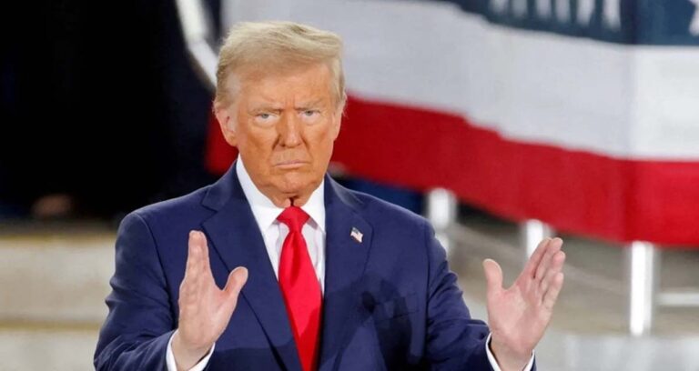 cin-ziyareti-oncesi-konusan-trump-aptallar-GBFxeu3F.jpg