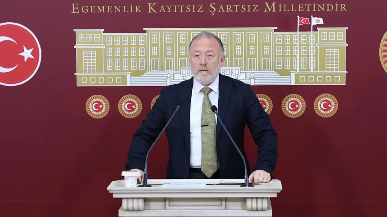 dem-partiden-iktidara-12-yargi-paketi-elestirisi-ekime-kaldigini-dile-getiriyorlar-kDtHIBeh.jpg