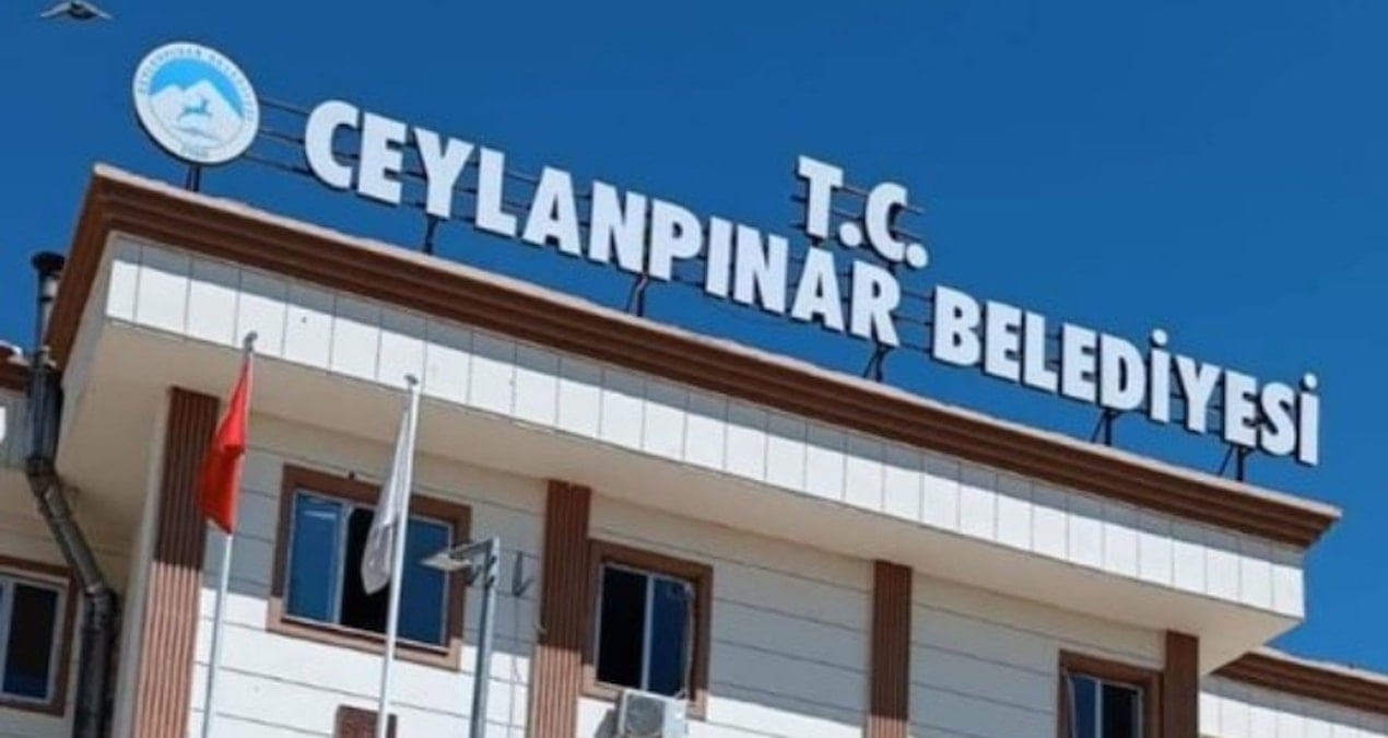 dem-partili-belediyenin-konseri-bayrak-tartismasi-sonrasi-iptal-edildi-25dDPuZy.jpg