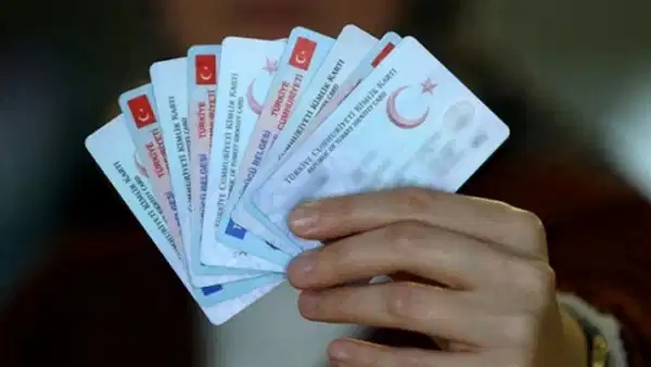 ehliyet-yenilemede-yeni-donem-yolda-65-yas-uzeri-kisiler-icin-denetim-sikilasacak-Kgym79mP.jpg