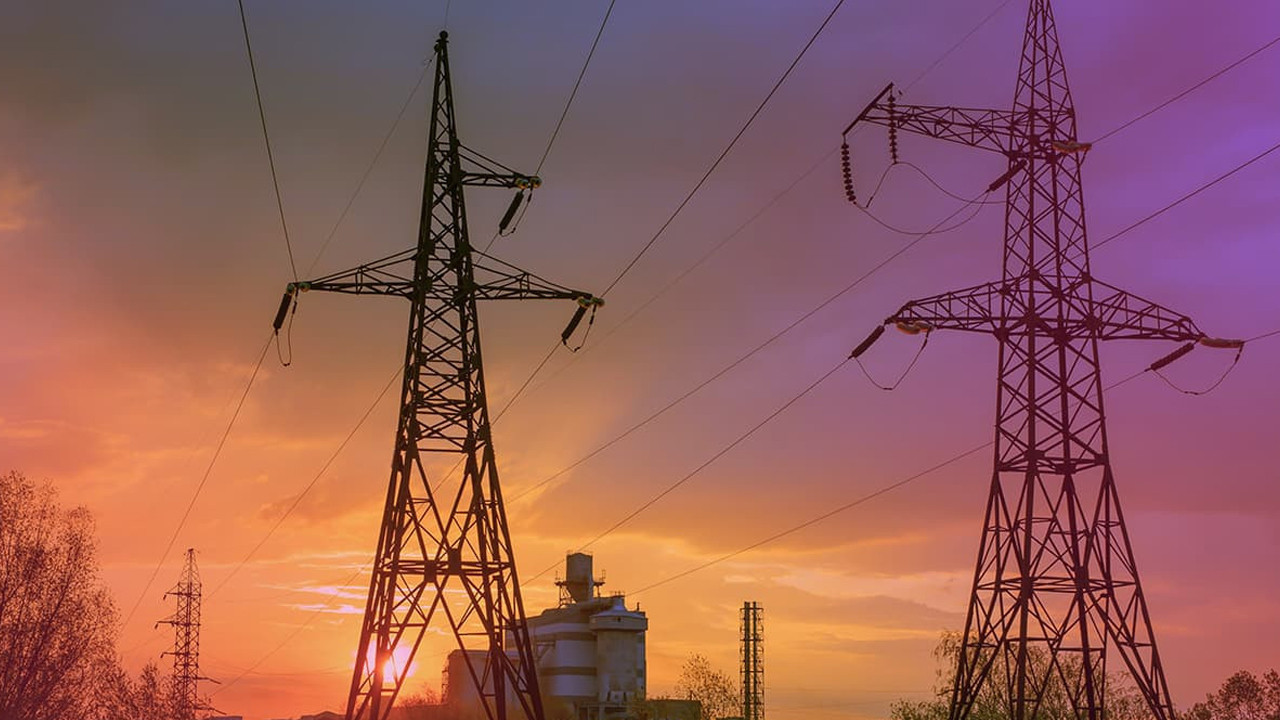 elektrik-fiyatlarinda-inanilmaz-dalgalanma-hem-3-bin-600-lira-hem-bedava-jEYYzlSN.jpg