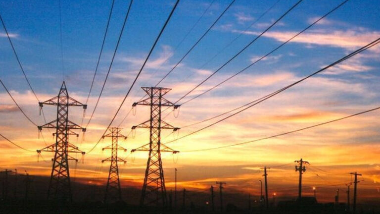 elektrik-piyasasinda-fiyat-depremi-bir-saat-zirveyi-gordu-diger-saat-bedava-oldu-5eFAlFwp.jpg