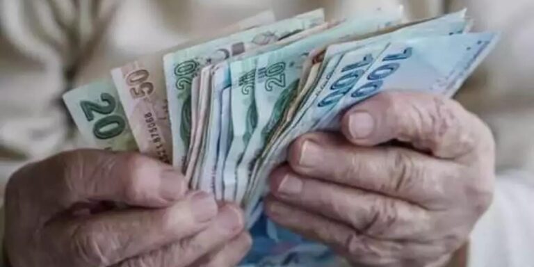 emekliler-dikkat-tek-bir-hareketle-ikramiyeden-olup-borclu-cikabilrsiniz-8BZOz7mJ.jpg