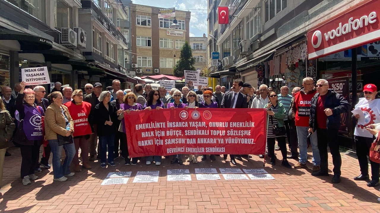 emekliler-samsunda-meydanlara-akti-mxnpkGbN.jpg