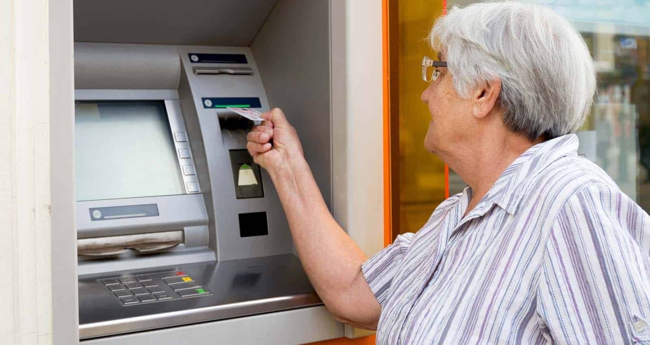 emeklilere-en-az-24-bin-lira-pazar-gunu-hesaplara-yatacak-bNqUHv2J.jpg