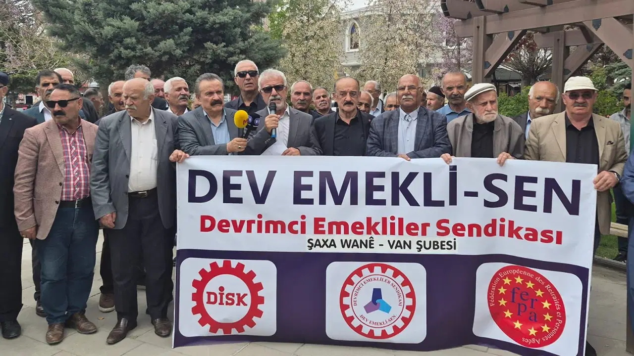erdoganin-simit-cay-hesabini-hatirlattilar-vanda-emeklilerden-basin-aciklamasi-bunun-hesabini-sandikta-soracagiz-nUAg963j.jpg