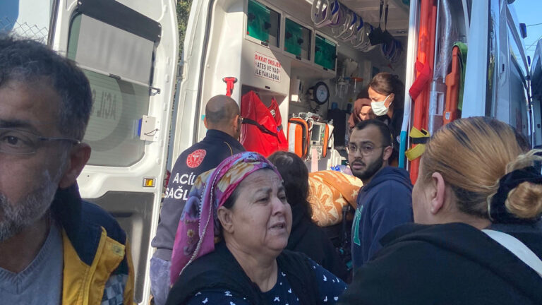 esim-goz-gore-gore-oldu-ambulans-calismadi-acili-aile-sik-yetci-oldu-XXiGl4s3.jpg