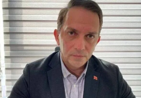eski-akpli-acik-acik-uyardi-sandikta-faturasi-agir-olur-DU7wn4JZ.jpg