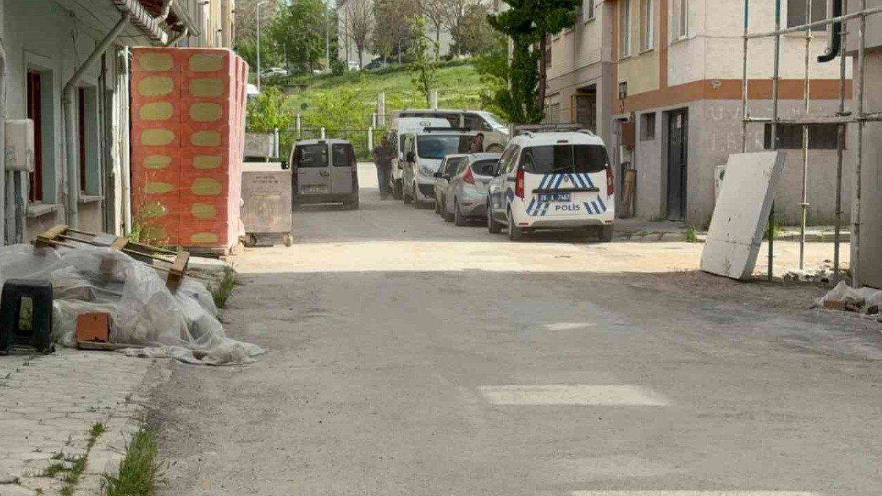 eskisehirde-supheli-olum-31-yasindaki-genci-babasi-evde-hareketsiz-buldu-veLVyD3C.jpg