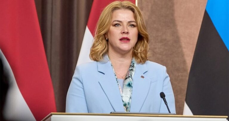 evika-sili-a-istifa-etti-koalisyon-hukumeti-dagildi-2dmZzbr9.jpg