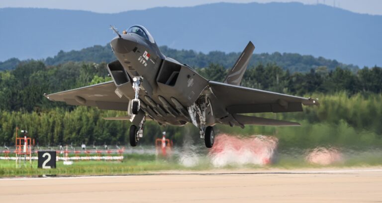 f-35e-kafa-tutan-harp-ucagi-testi-gecti-havada-kurallar-degisecek-McfrZ3jG.jpg