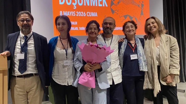 fatmagul-berktay-armagan-kitabi-sempozyumla-tanitildi-PkZ86hmv.jpg