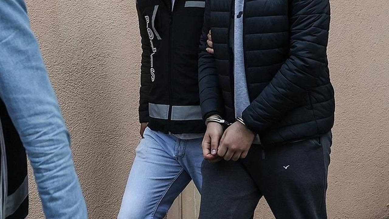 fetonun-sinav-hirsizligina-operasyon-askeri-lise-sorularini-calan-7-kisiye-gozalti-xDyjbZdt.jpg