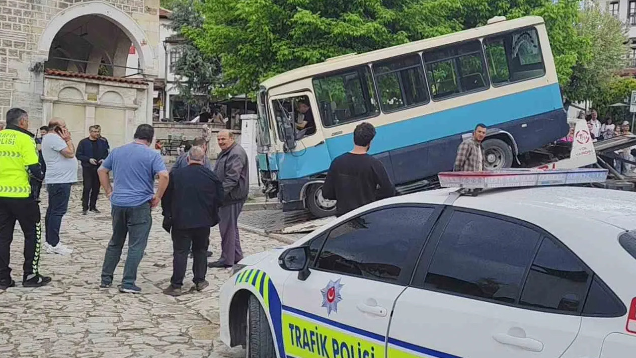 freni-bosalan-dolmus-dehset-sacti-once-otomobile-sonra-tarihi-hamama-CIZcN3JG.jpg