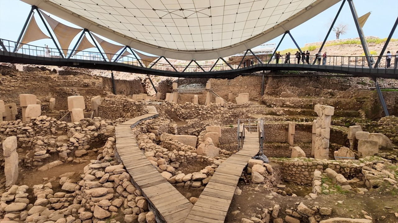 gobeklitepede-daha-once-gorulmemis-manzara-tarihin-sifir-noktasi-renk-degistirdi-4K3fOmem.jpg
