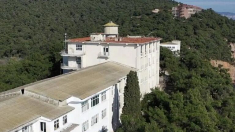 heybeliada-sanatoryumunun-diyanete-tahsisi-yeniden-gundemde-devir-sureci-basladi-sfp4BGwV.jpg