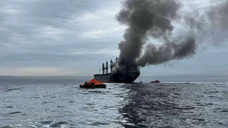 iran-guney-kore-gemisine-saldiri-iddiasini-reddetti-SCXSj6Sf.jpg