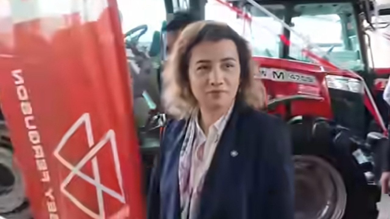 iyi-partili-civiciden-fatsa-tarim-fuarinda-ciftciye-destek-toprak-varsa-gelecek-var-zLRDVkIM.jpg
