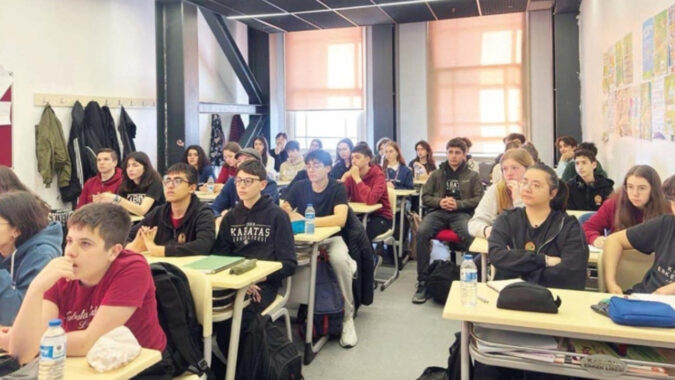 Kanada’dan Kabataş’a eğitim köprüsü