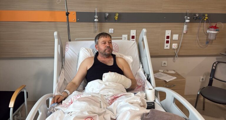 kardesinden-30-milyon-tl-harac-istedi-vermeyince-cekip-vurdu-Aax2mF8J.jpg