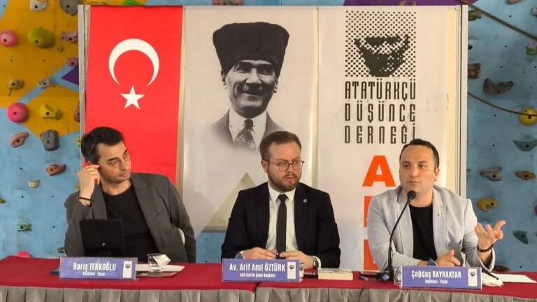 kartalda-aydin-sorumlulugu-paneli-kumpaslari-anlamadan-bugunu-degistiremeyiz-w56eSl1F.jpg