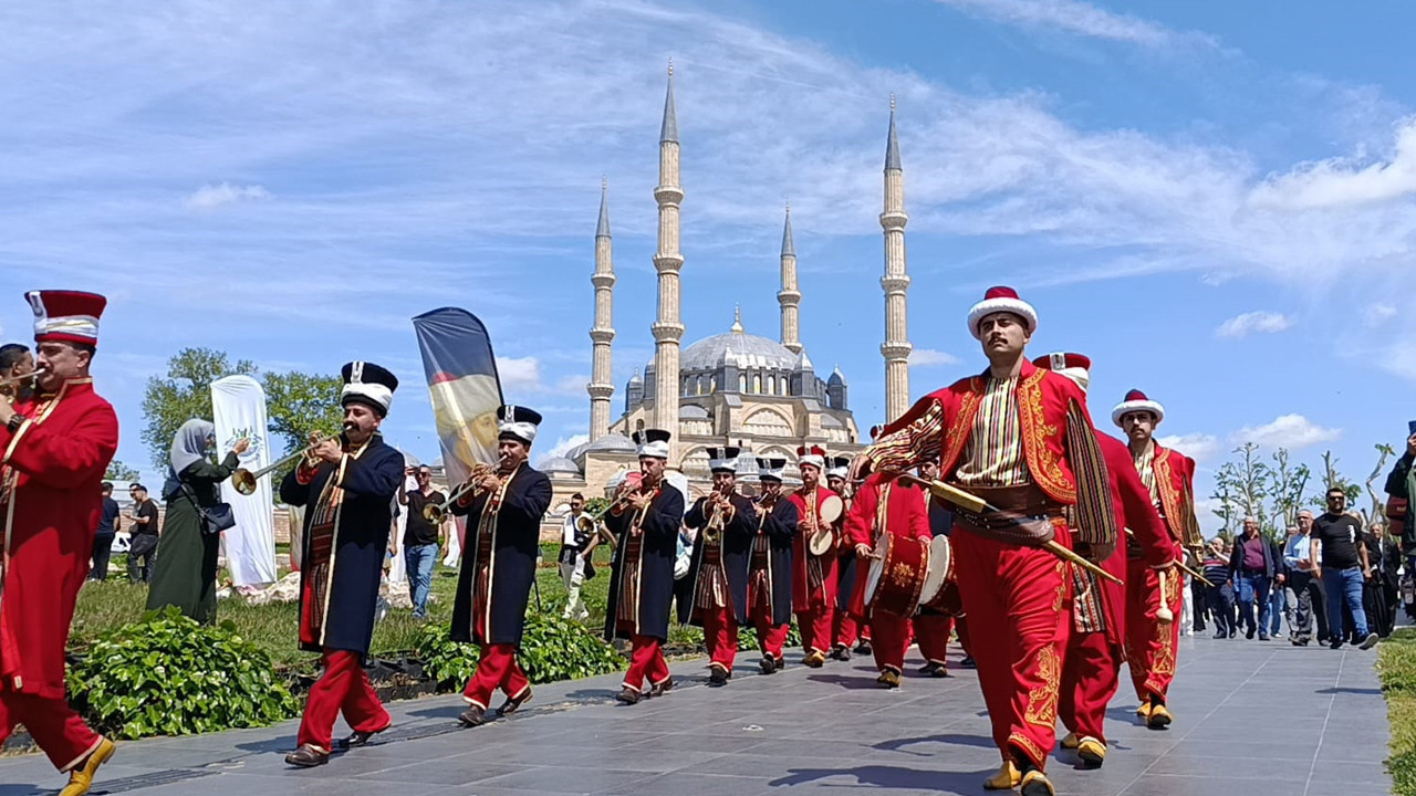 konstantiniyyeyi-yikan-deha-tarihe-yon-veren-sehir-LSmjwrl1.jpg