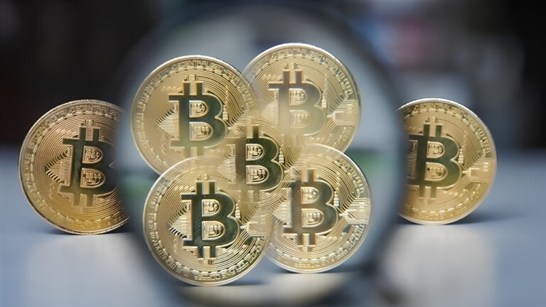 kripto-piyasasi-karisti-bitcoin-tutunamadi-ethereum-dibe-vurdu-qS94MWLt.jpg