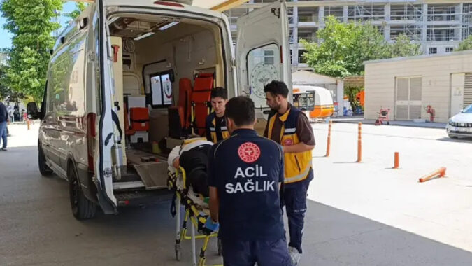 Küçük çocuğa çarpan motosikletli darbedildi!