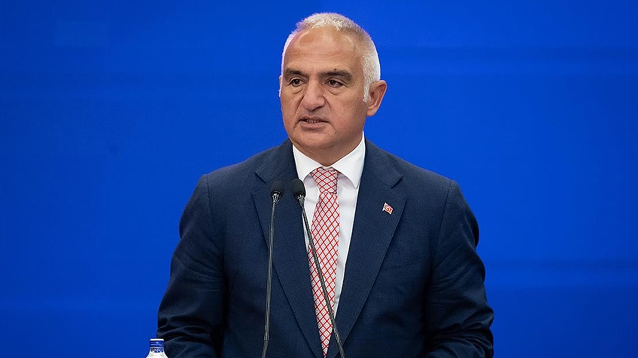 kultur-ve-turizm-bakani-mehmet-nuri-ersoydan-turk-dil-bayrami-mesaji-mckPu3Ft.jpg