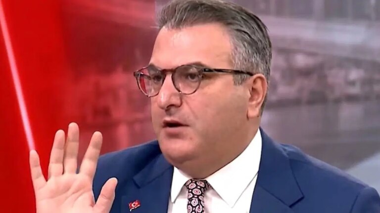 liberalim-diyen-cem-kucuk-istedigi-calisma-duzenini-anlatti-cag-degisti-sendika-mi-kaldi-daha-sbKq5eH7.jpg