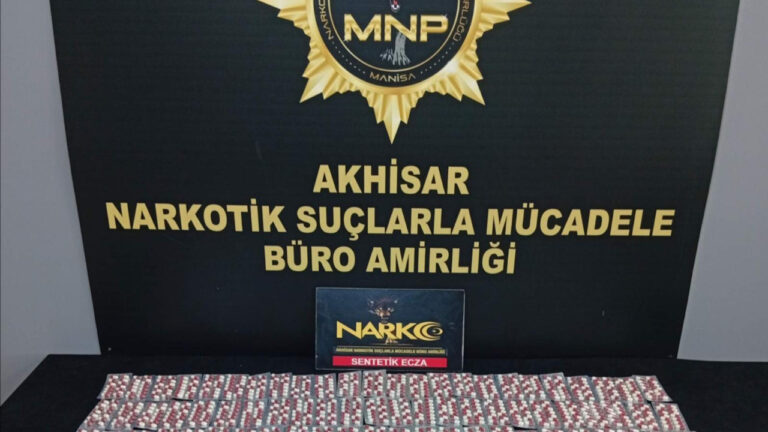 manisada-narkotik-operasyonu-binlerce-sentetik-hap-bulundu-sBDGaE2g.jpg