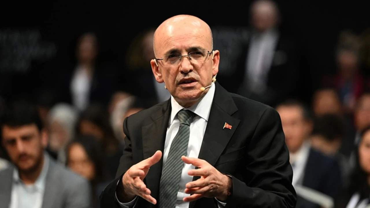 mehmet-simsek-esnafin-bekledigi-faiz-oranini-acikladi-gozunun-yasina-bakmayacak-sqkhJICv.jpg