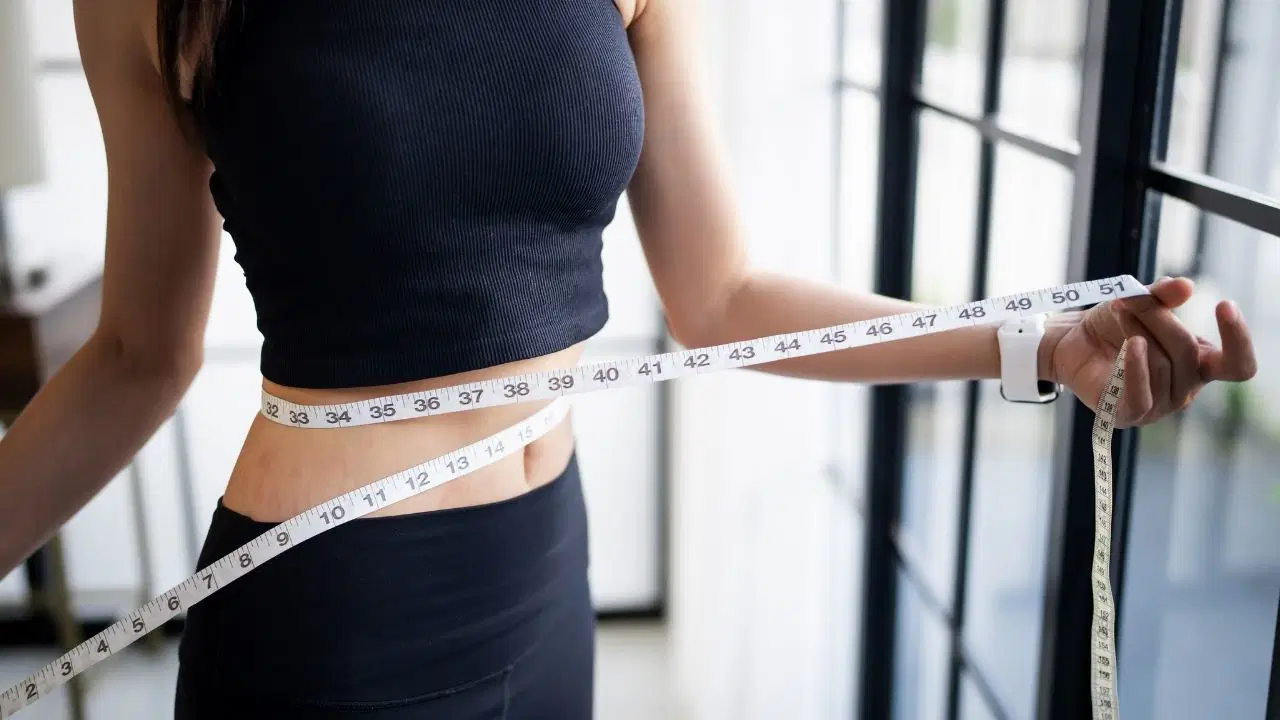 metabolizmayi-saha-kaldiran-soguk-dus-gercegi-sadece-30-saniyede-yag-yakimini-nasil-hizlandirirsiniz-ZlUXU5Ay.jpg