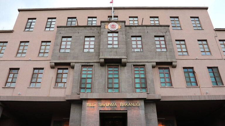 msb-tsk-ulkemizin-deniz-yetki-alanlarindaki-hak-ve-menfaatlerini-korumaya-devam-edecek-AATfTXm4.jpg