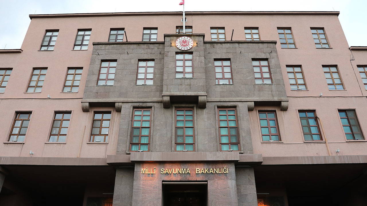 msb-tsk-ulkemizin-deniz-yetki-alanlarindaki-hak-ve-menfaatlerini-korumaya-devam-edecek-AATfTXm4.jpg