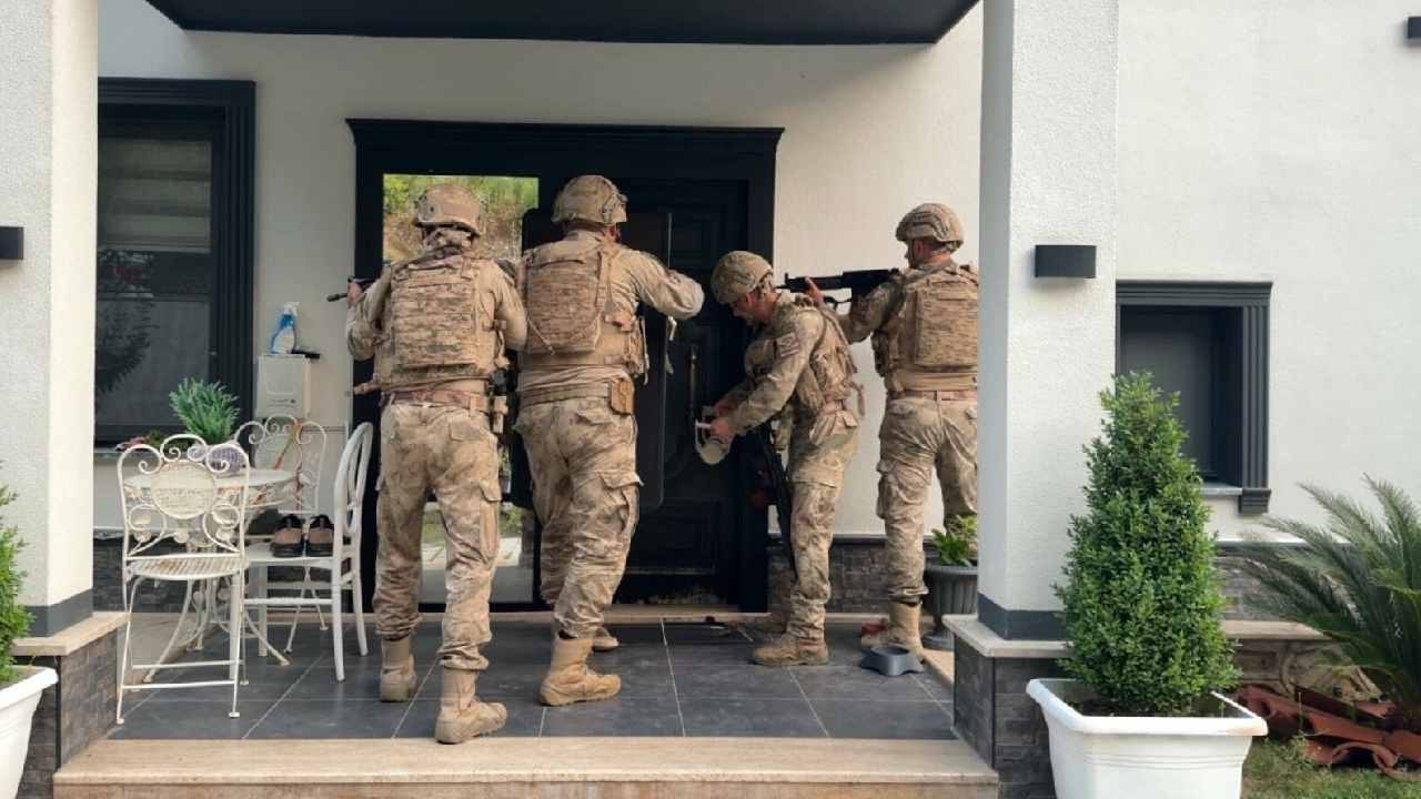mugla-merkezli-5-ilde-suc-orgutune-operasyon-gozaltilar-var-MFZLr9ys.jpg