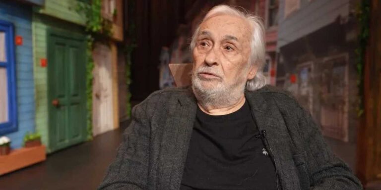 mujdat-gezen-duyurdu-arena-muzikali-geliyor-p8qYBFRT.jpg