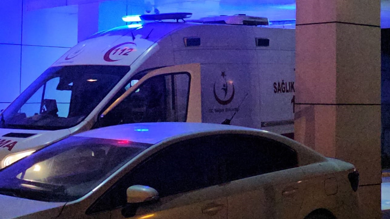 otel-havuzunda-esiyle-birlikte-yuzuyordu-talihsiz-kadindan-aci-haber-5hV6FQSZ.jpg
