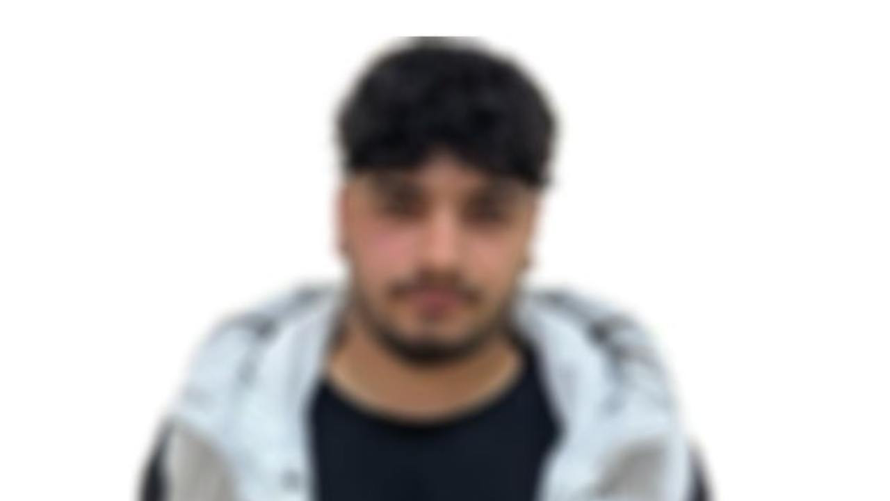 otoyolda-silahli-motosiklet-panigi-silah-oyuncak-cikti-OfqVrx4r.jpg