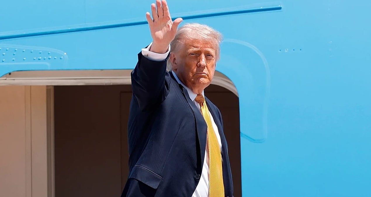 oynadigi-kumar-elinde-kaldi-trump-baskanliginin-en-onemli-gorusmesine-boynu-bukuk-gidiyor-ceaqOyzk.jpg