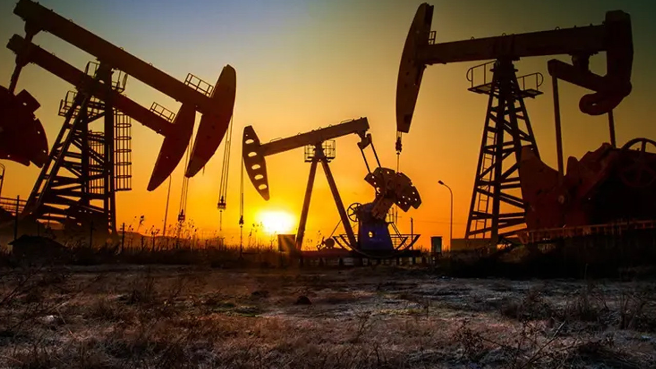 petrol-fiyatlari-gerilemeye-devam-ediyor-nQTTOODY.jpg