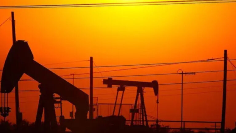 petrol-fiyatlari-rusyaya-200-milyar-ruble-kazandirdi-5VBPjGQE.jpg